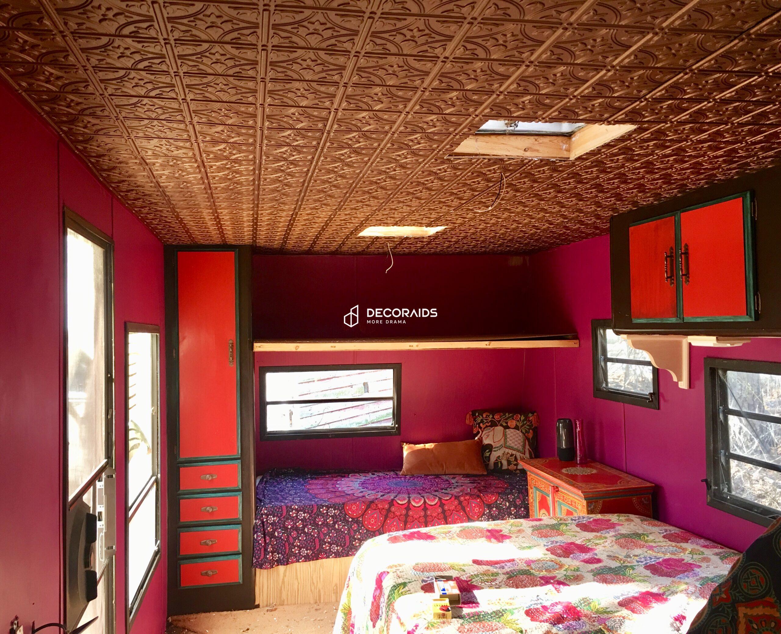 340-Lotus Crest-Gold-Glue Up Only